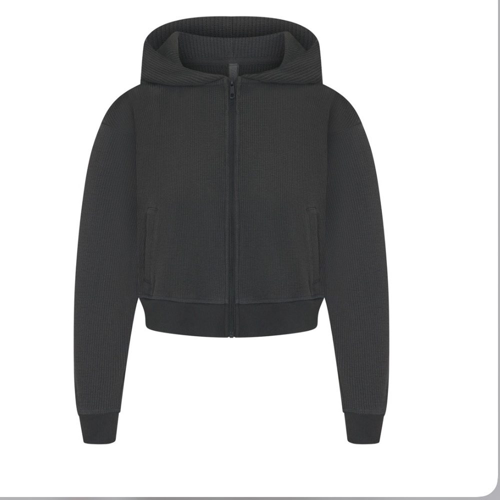 Skims HEAVY WAFFLE CROPPED ZIP UP HOODIE | ASH